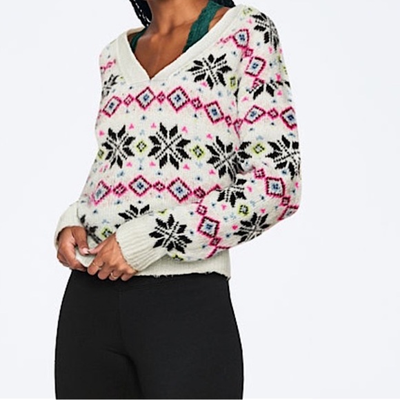 Victoria Secret PINK reversible snowflake sweater - Picture 2 of 7